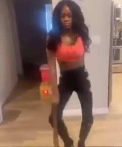 Samirass when she’s in melee range