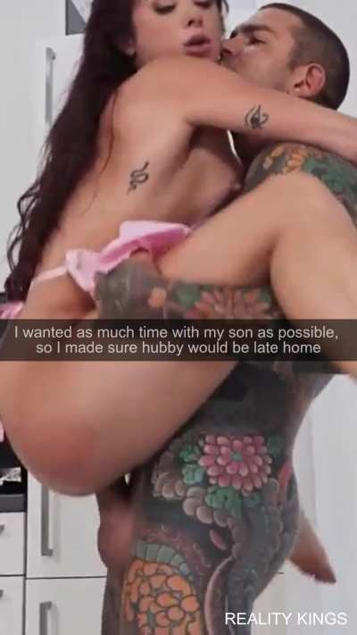 I knew my son wouldn't be able to resist after seeing me naked