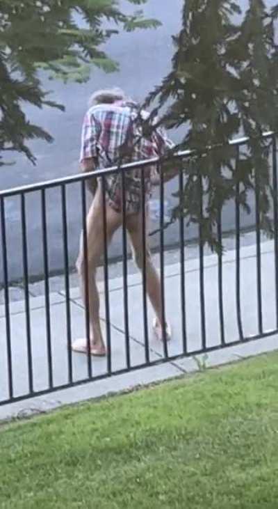 Just moved into the neighborhood.