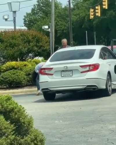 Freakout for gas already starting. Spits, Knives, clothes off and everything.