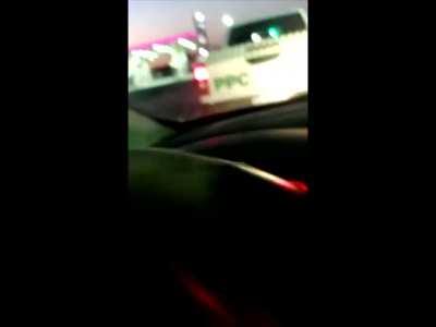 Un vecino de Merlo denuncia que un patrullero lo chocó y escapó