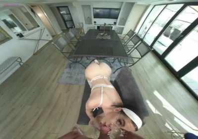 Squeal Or No Deal by 18VR ft Maddie Perez