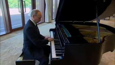 This will be big chungus graphics in 2012!1!!1