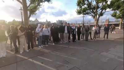 Youtuber Ruins Street Magicians Act, Thinks Hes The Main Character