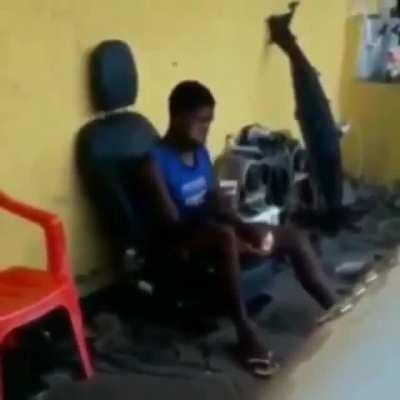 U ever just vibin until