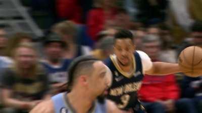 [Highlight] Half court lob from CJ McCollum to Trey Murphy