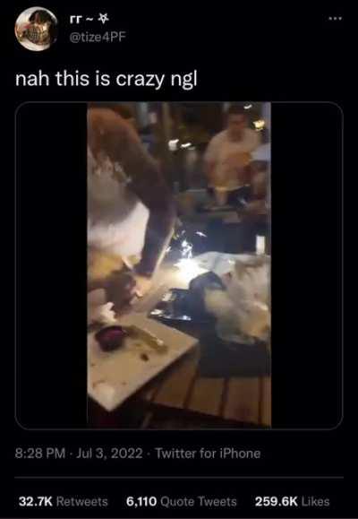 Aww, dinner and a free show ☺️