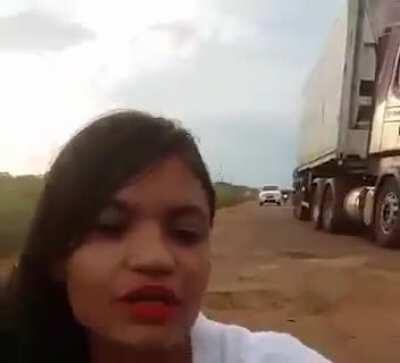 Cara, que critica social pode ter dst mas ela continua com razao