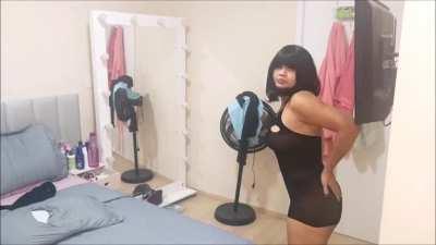 QUE BUNDAO GOSTOSO TEM ESSA COROA