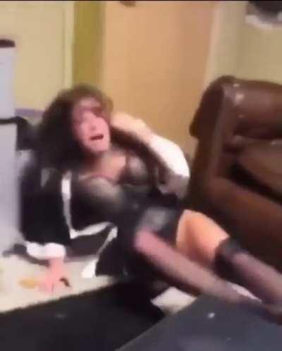 The signature ass slap 😂.. didn’t realize there was a longer version til now