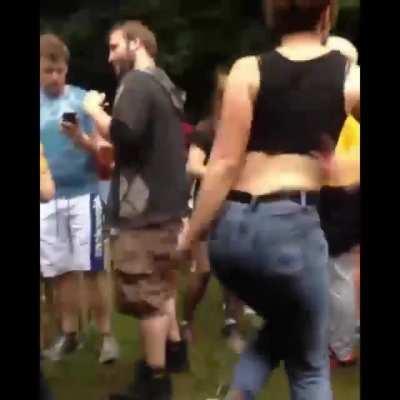 HMC - While I pump up the Jam...