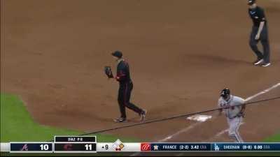 [Highlight] [Highlight] The Reds turn two to complete the victory and win their 12th in a row!