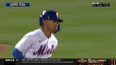 [Highlight] Lindor goes yard with a solo shot to make it 1-0 for the Mets in the 1st inning!