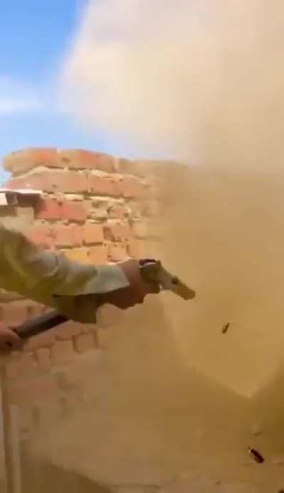 Full clip, do you wanna mess with this?