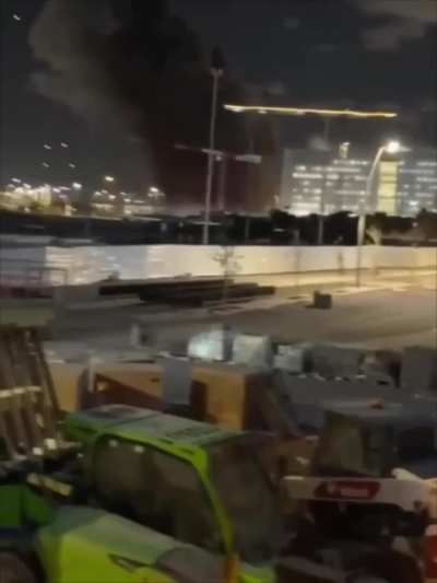 Closeup of a direct Iranian missile strike in Haifa (15Jun2025)