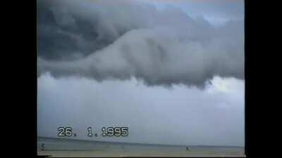 Anyone else remember Australia Day 1995? This was at Semaphore. No sound.