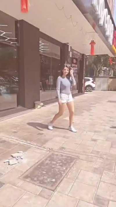 My crush of the day.. Kriti Choudhary