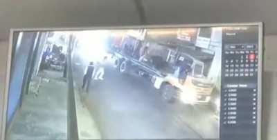 Getting too close to a truck in traffic