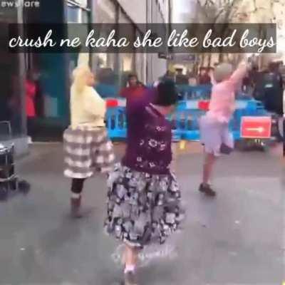 Hehe lame hu aadat hai.