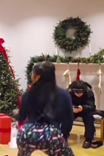 Zoe omg her ass getting huge 