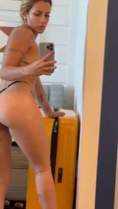 Kenia Gonzalez (@keniamusicr)