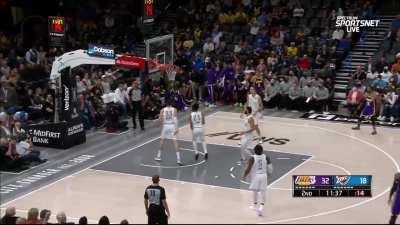 [Highlight] Melo finds Lebron for the baseline And-1 Dunk