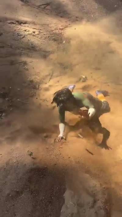 Gaara vs Lee before he removed his weights