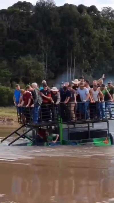 SHIp SINkS on MaiDen voYaGE, ThOusanDs Drown