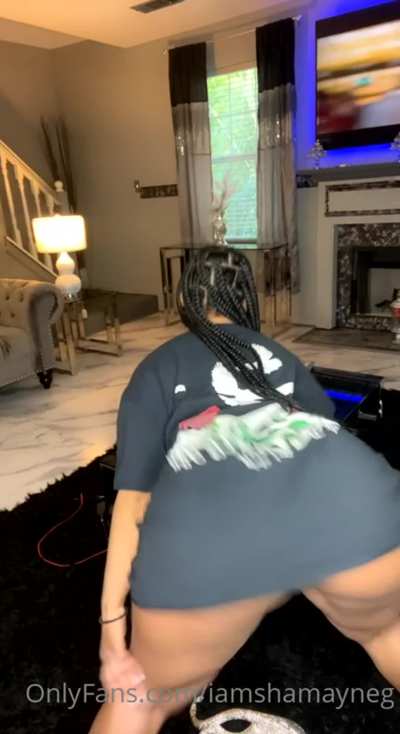 Shamayne 🔥🔥 in the tele