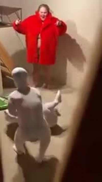 What the hell is going on here... 🤯