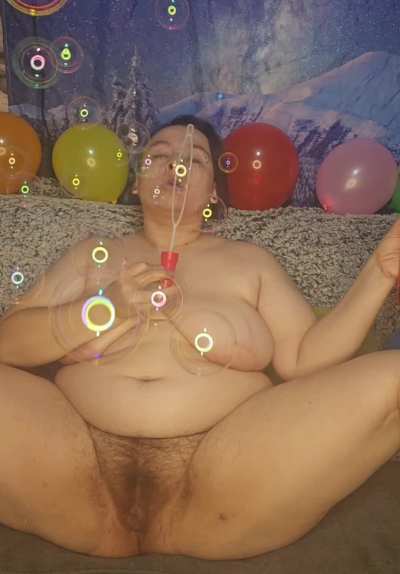 I wanna blow... bubbles