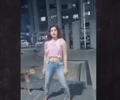 HMC while I make a really cool Tictok video