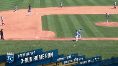 [Highlight] [Highlight] Drew Waters hits a 3-run homer to give the Royals a 6-0 lead over the Mets.