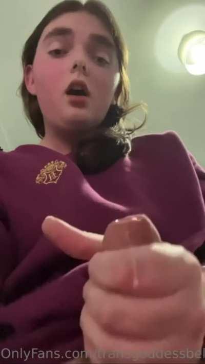 Who wants a facial? 😘💦