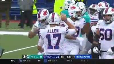 [Highlight] 2021 Art Rooney Sportsmanship Award Finalist Josh Allen Wishes the Dolphins a Safe Flight Home During Their Week 8 Matchup