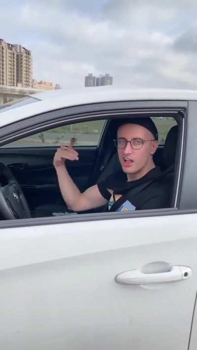 How people who post their gains without proof look like