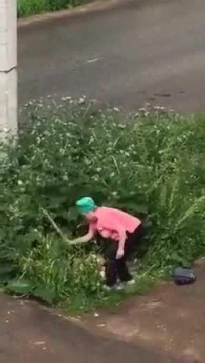 Тётя Нина боевая