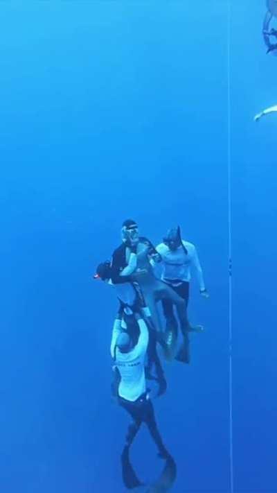 Incredible teamwork from the Safety team rescuing vice Worldchampion freediver Miguel Apnea from a 125m dive blackout.