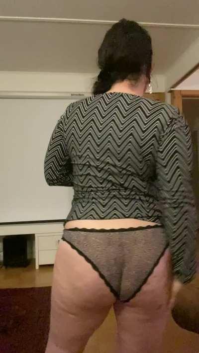 I was wondering how many of you would let me ride you?