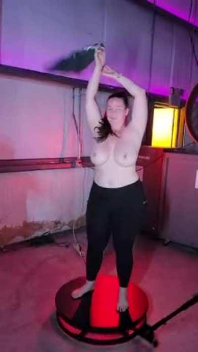 I love a crowd and high-fives!