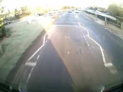 [UK] Lorry Driver has a Close Call!