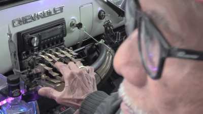 I traveled to West Sumatra to document the dying tradition of musical bus horns called kalason