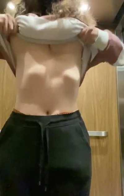 Getting (f)risky in the elevator [OC]