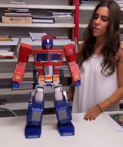 UNBG. 🛻 Hey, Optimus Prime! 🛻 🚚