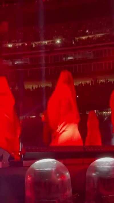 “Oh, we sexy in Boston tonight”