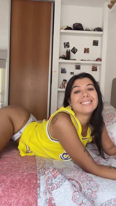 Online dating made me feel like my butt isn't that big enough anymore.. would you date me?				