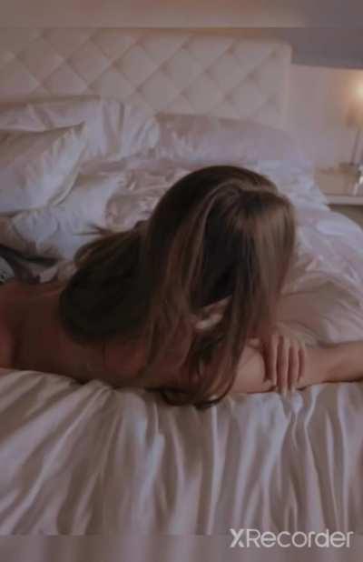 Grab 2GB Folder of Her in Comment👇👇