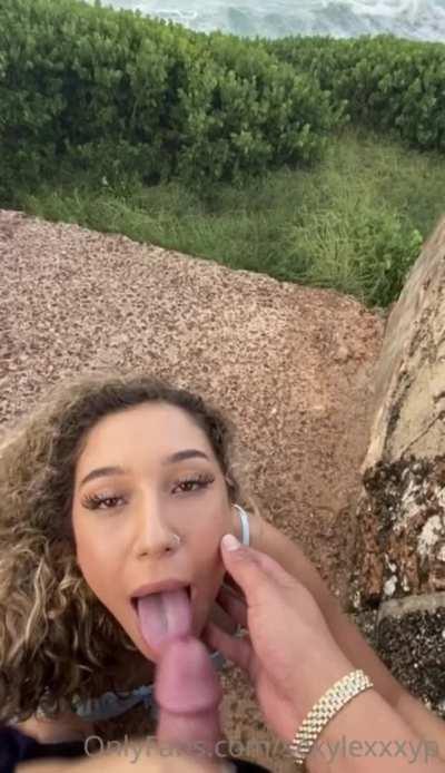 Public facials are the best👅💦