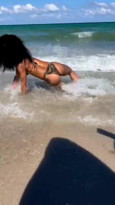 Shooting @yesimprettyvee