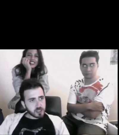 The streamer who called her face a girl's hand for the first time